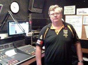 Lee Ewart from The Sheppey Bowmen at BRFM Bridge Radio on the Daniel Monday night community show (2)