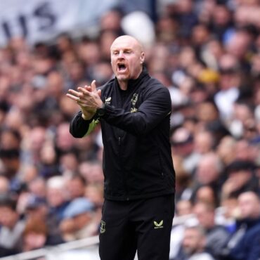 Second Premier League club sacks manager in two days
