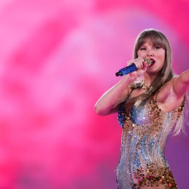 ‘Music is back’ as Swift helps drive record UK sales