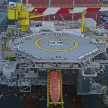 Shell to install Jackdaw gas platform in North Sea despite being blocked from drilling, Sky News understands