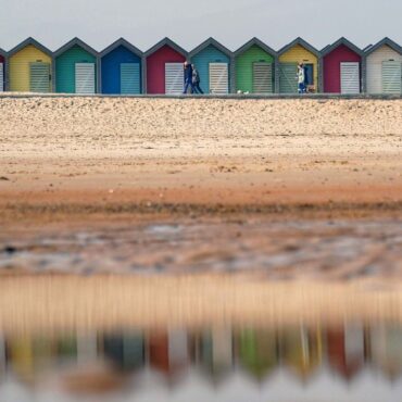 ‘Spring-like’ weather on the way as forecasters predict new high