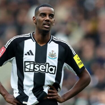 ‘Professional travelling burglar’ broke into Newcastle striker’s home and stole jewellery worth £68,000
