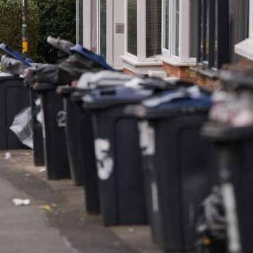 Major incident in Birmingham as ‘17,000 tonnes’ of rubbish piles up