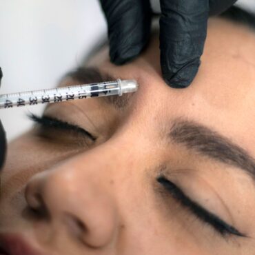 Regulator warns against undergoing procedures at so-called Botox parties