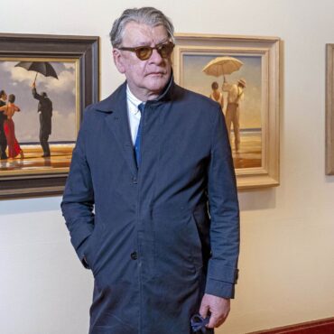 Scottish painter Jack Vettriano dies
