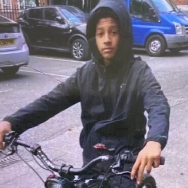 Moped rider wearing orange Just Eat jacket wanted over “targeted” fatal shooting of schoolboy