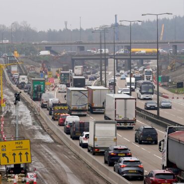 M25 to close in both directions: What you need to know