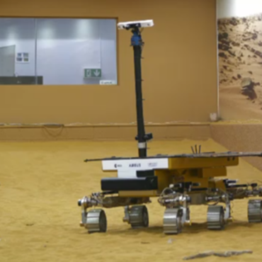 British-built Mars rover stuck on Earth looks set for space