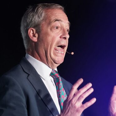 Farage attacks ‘woke virus’ in big companies after end of NatWest debanking battle