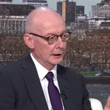 Welfare cuts ‘coming soon’, minister says