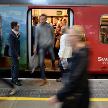 Rail fares rise by 4.6% – as reliability of services sinks to record low