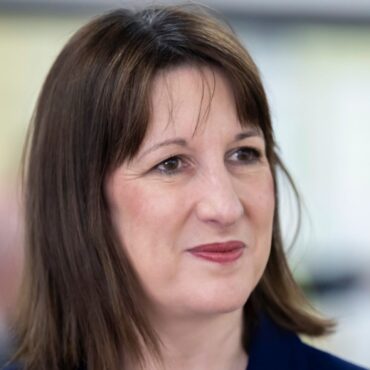 Reeves expected to announce further welfare cuts in spring statement