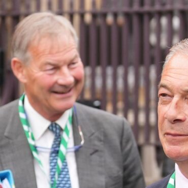 Rupert Lowe says Farage ‘must never be PM’ in latest attack amid leaks of claimed WhatsApp messages