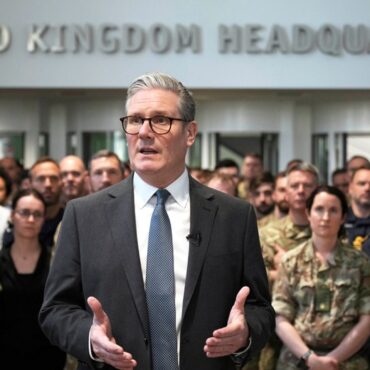 Putin will break any peace deal where Ukraine is not ‘defended’ by ‘coalition of the willing’, Starmer warns