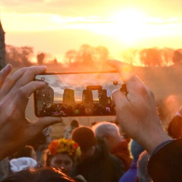Today is hottest day of the year so far with temperatures ‘well above average’