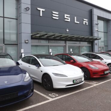 Vandals damage Tesla cars – as windows smashed and wing mirrors broken