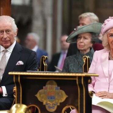 King and Queen set to meet Pope next month
