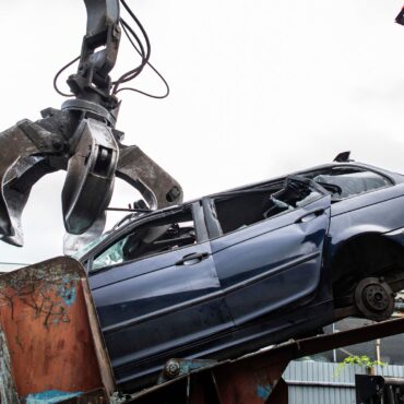 Car manufacturers fined £461m for collusion