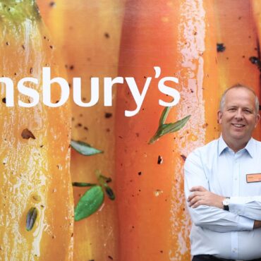 Sainsburys profits top £1bn after closing all cafes and cutting 3,000 jobs