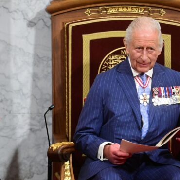 King says Canada will remain ‘strong and free’ despite facing ‘unprecedented’ challenges