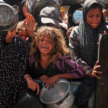British doctor in Gaza describes horror – and has message for world leaders