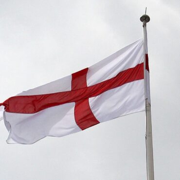 Reform pledges to ban all flags except Union Jack and St George’s Cross on public buildings