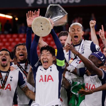 Spurs beat Man Utd to win Europa League