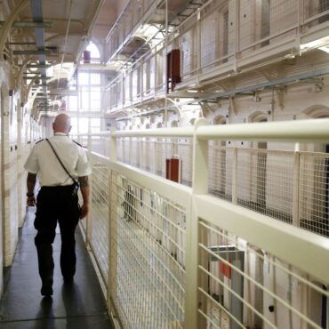 Prison officer says his ‘greatest fear’ is colleague getting murdered on duty