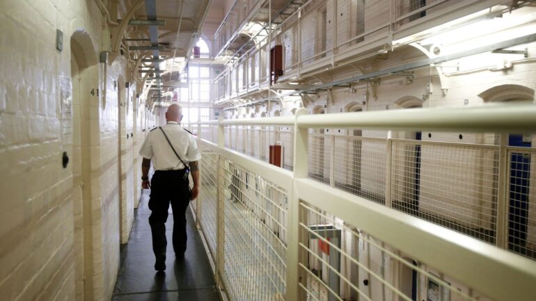 Prison officer says his ‘greatest fear’ is colleague getting murdered on duty