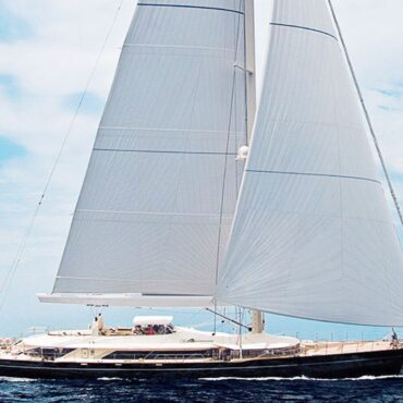Crew of capsized Bayesian superyacht unaware of its ‘vulnerabilities’, says report