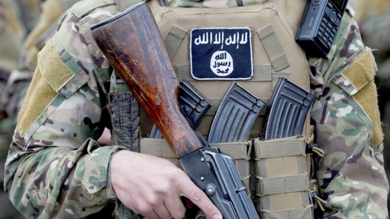 Islamic State fighters who return to the UK ‘must face justice’
