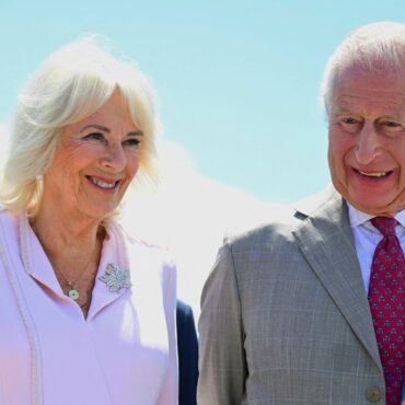 Rolls-Royce, Blue Peter badges and a mosaic from Zelenskyy: Gifts given to the Royal Family
