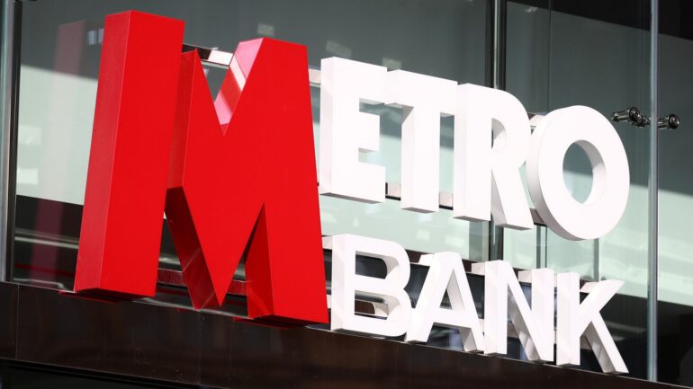 Metro Bank faces backlash over £60m share bonanza for bosses