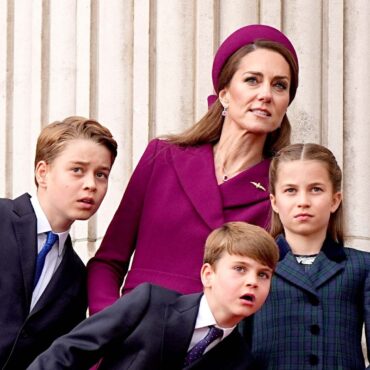 Royals watch flypast as thousands line streets for VE Day parade