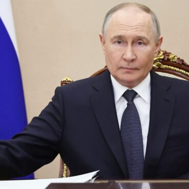 Fresh UK sanctions on Russia announced – as Putin procrastinates on ceasefire talks