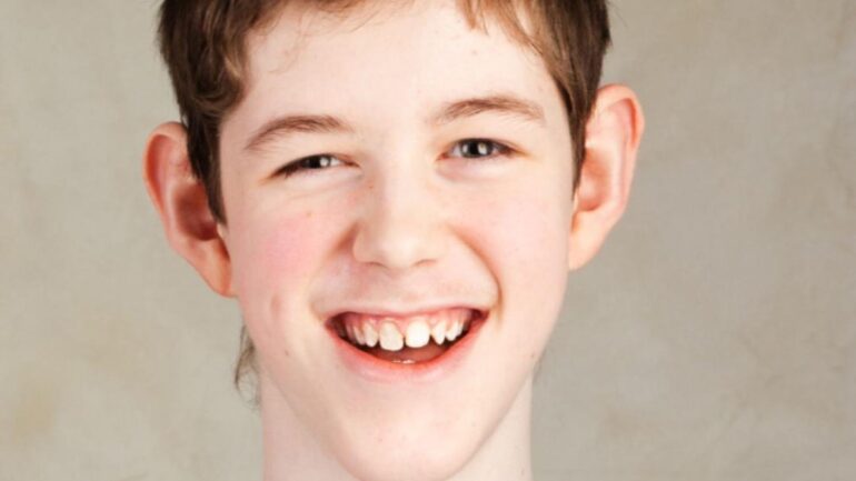 Police search for teenager last seen on beach in swim shorts