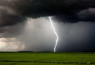 Thunderstorm warning for whole of Kent issued by Met Office