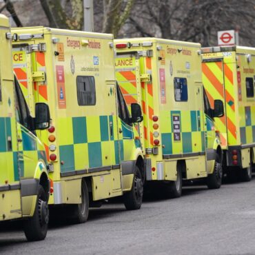 Labour pledges to end ‘corridor care’ with almost £450m NHS investment