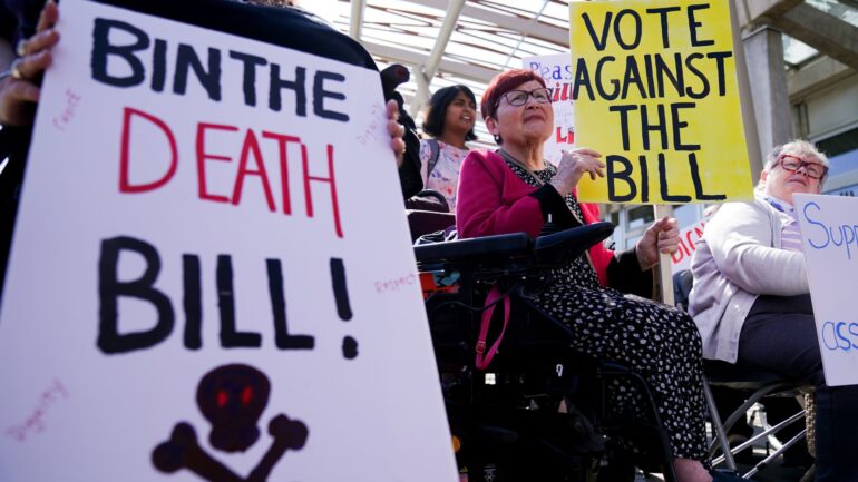 ‘It’s simply not safe’: A thousand doctors write to MPs urging them to vote against assisted dying bill