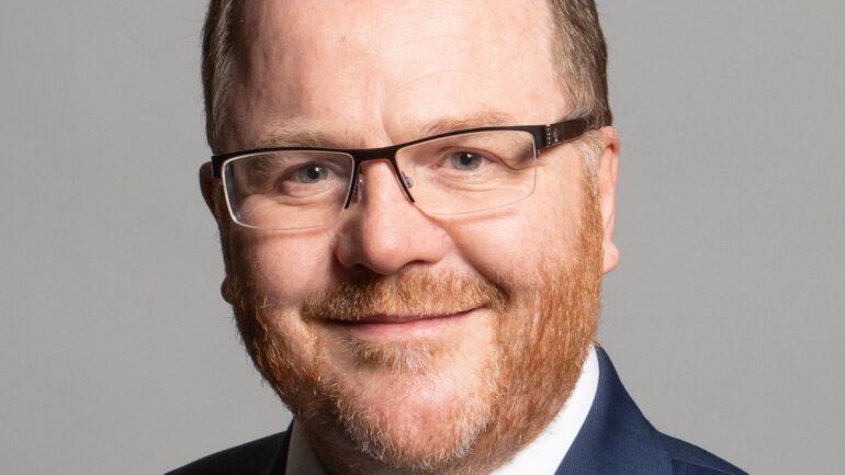 Ex-Tory minister refers himself to standards watchdog over ‘cash for questions’ accusations