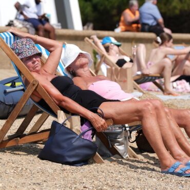 UK braces for record temperatures for second day in a row – as hot spell yet to peak