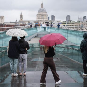 30,000 lightning strikes hit UK – with roads flooded and landslip disrupting trains