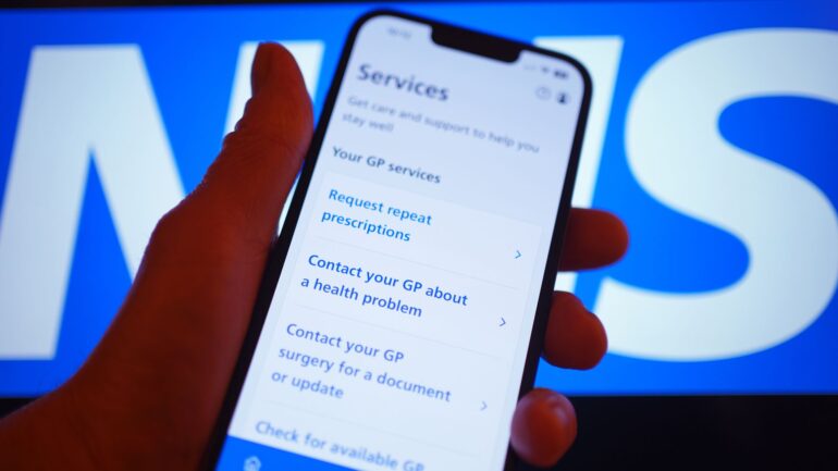 Millions to receive NHS screening invitations and appointment reminders on their phones