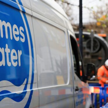 Hong Kong giant CKI demands to rejoin auction of stricken Thames Water