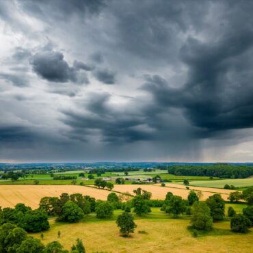 Heat-health alert and three-day thunderstorm warning issued for parts of UK