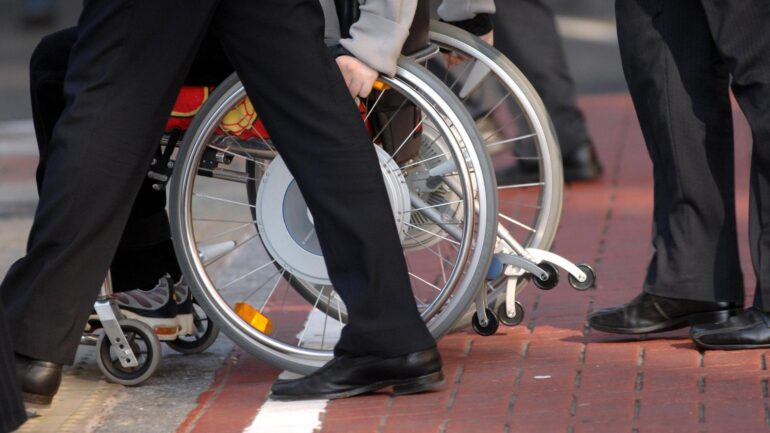 Labour MPs threaten rebellion over benefit cuts for millions