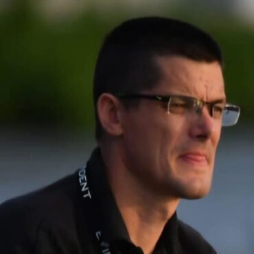 Powerboat driver dies after crashing into a houseboat during race
