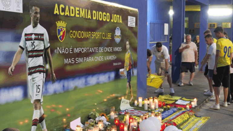 Crowds gather for the saddest of homecomings for Diogo Jota and his brother