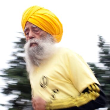 British runner – believed to be world’s oldest to complete a marathon – killed in road accident