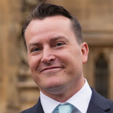 Reform MP suspends himself from party over allegations around his business affairs
